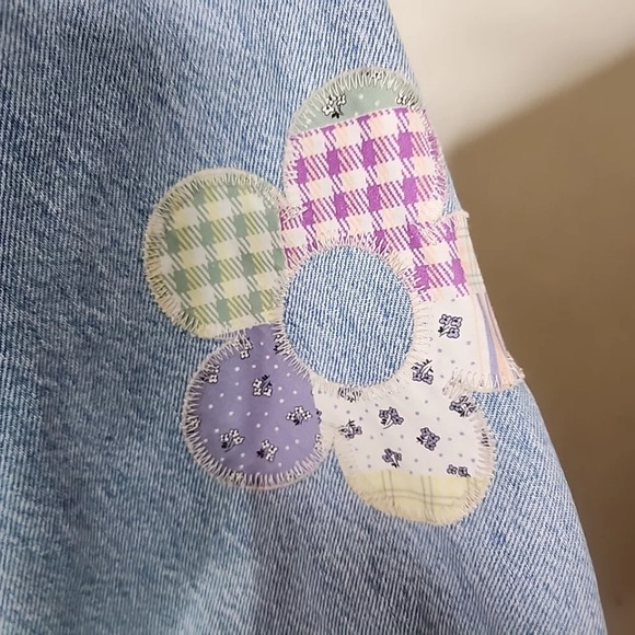 Levis 90s Patchwork Truckers Jacket. Size small - Picture 10 of 12